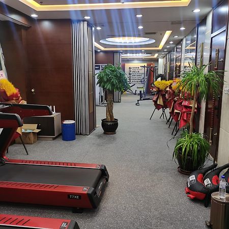 Metropark Changchun Guosheng Hotel Bagian luar foto