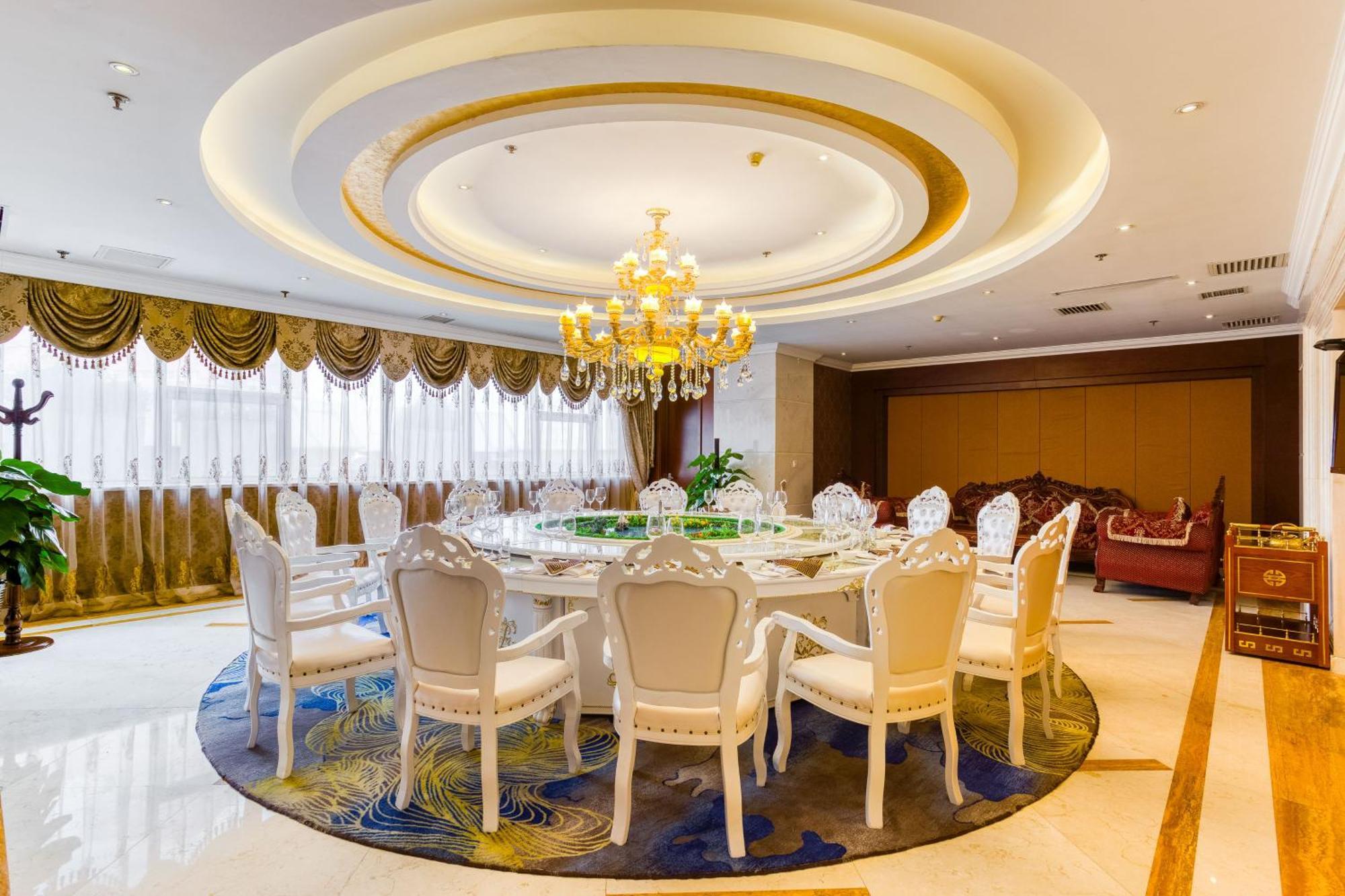 Metropark Changchun Guosheng Hotel Bagian luar foto
