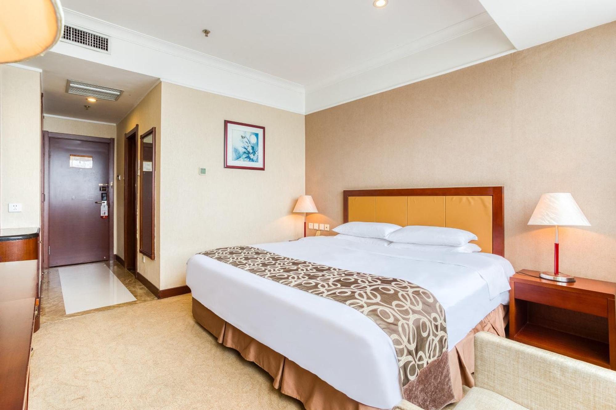 Metropark Changchun Guosheng Hotel Bagian luar foto