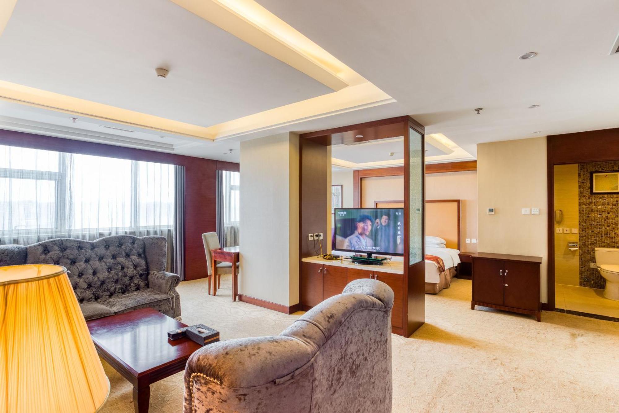 Metropark Changchun Guosheng Hotel Bagian luar foto